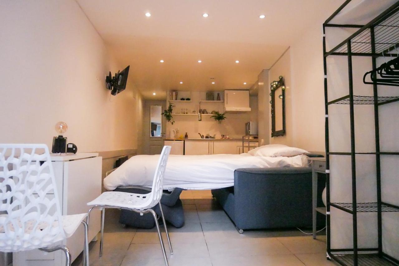 Le Studio - La Roquebrussanne Appartement Buitenkant foto